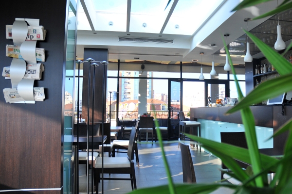 MonarC Hotel (Tirana)